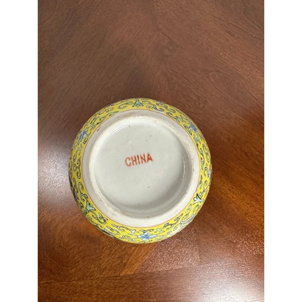 Chinese Porcelain Vase Yellow Floral Scroll Pattern Hand Painted 4